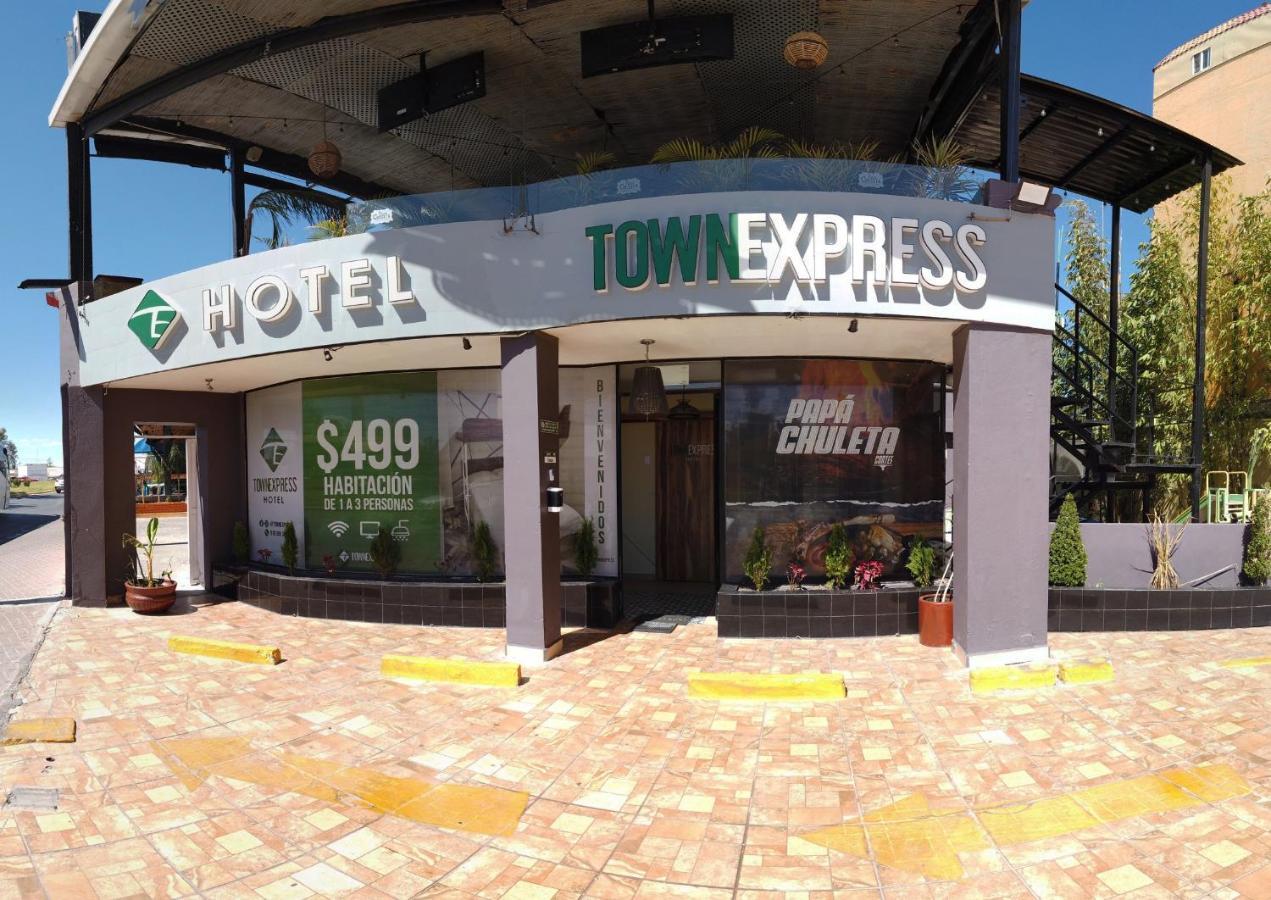 Hotel Town Express Дуранго Экстерьер фото
